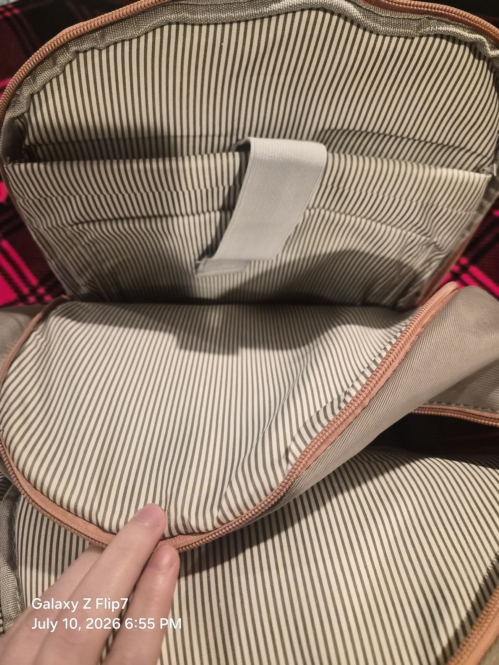 Women's Botique Two-Tone Gray and Blush Backpack With Charging Cables - Picture 3 of 5